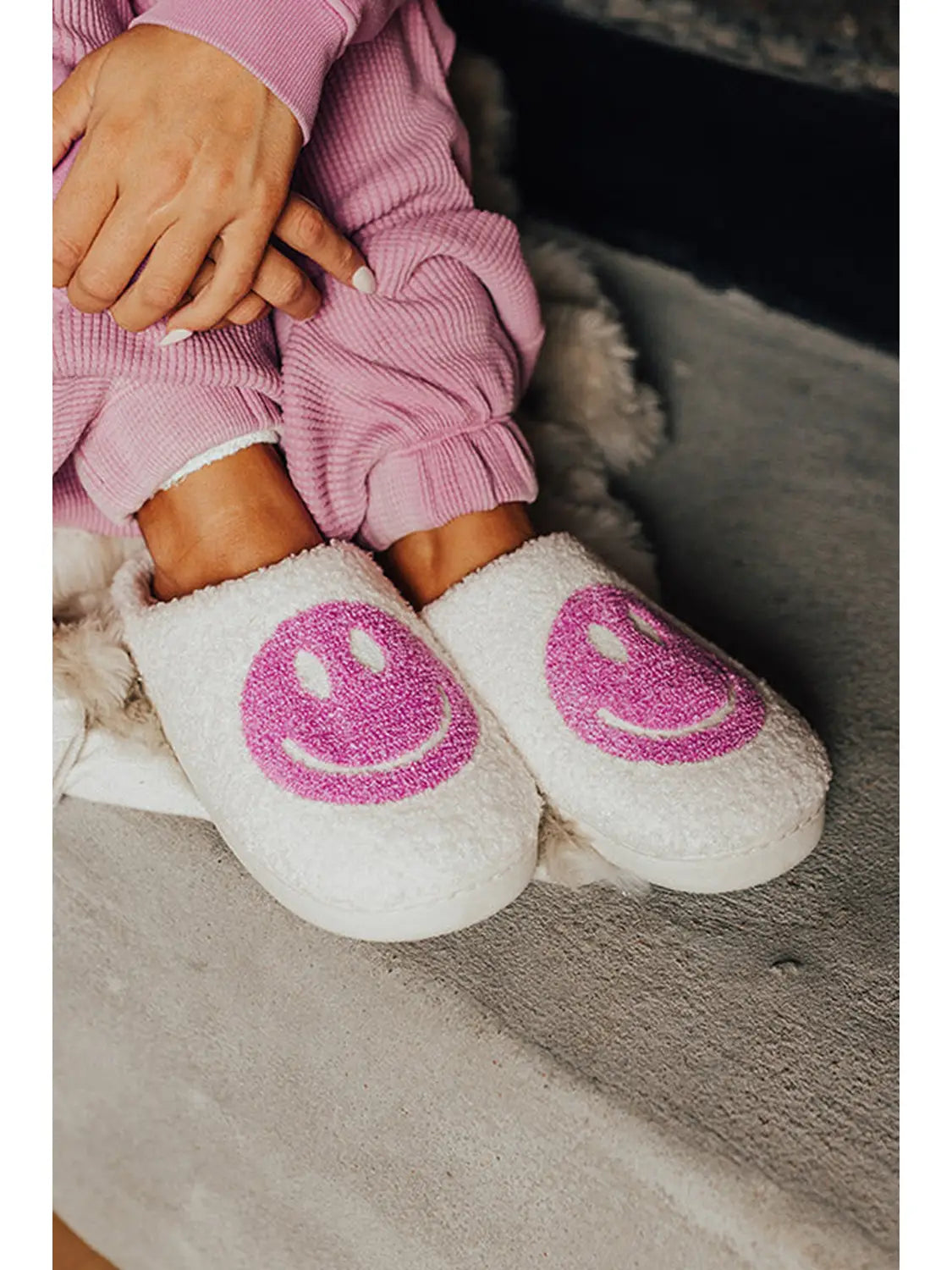 Smile Face Print Non-Slip Plush Slippers